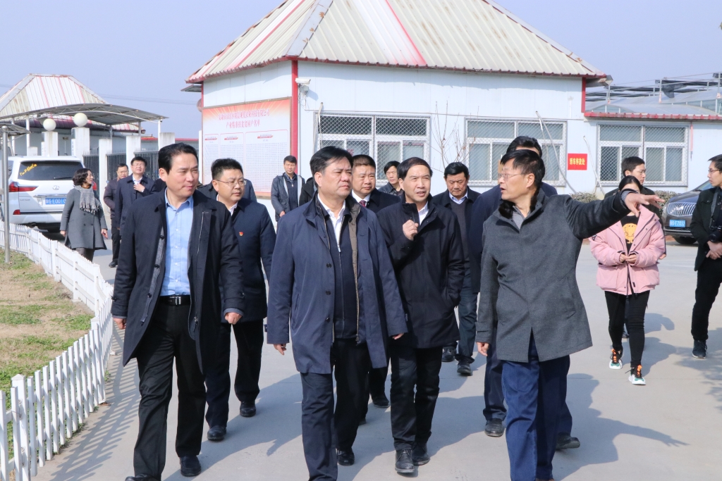 民盟中央副主席、副省長張道宏
